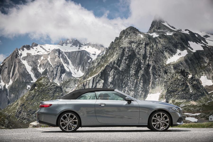  Mercedes-Benz E220 d Cabriolet 2017 года  (WW) (фото 9 из 24)